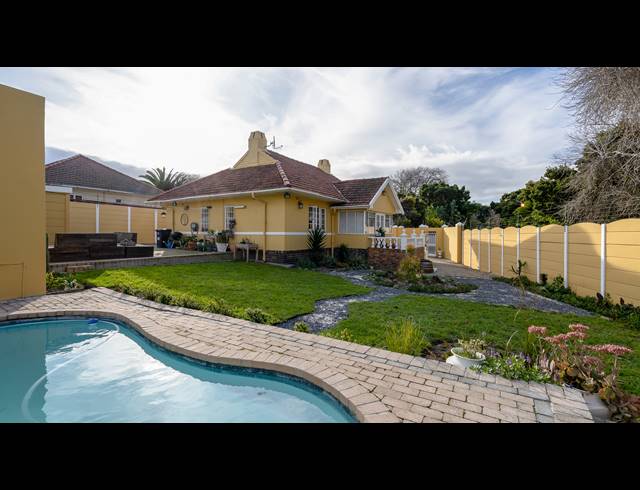 2 BEDROOM FREESTANDING RENTED IN RONDEBOSCH